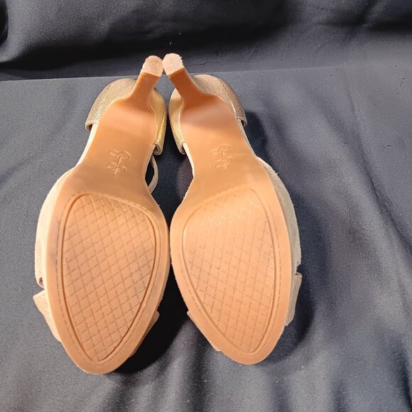 Jessica Simpson Platform Stiletto Beige And Gold Heels Size 5.5 {CH} - Picture 8 of 9